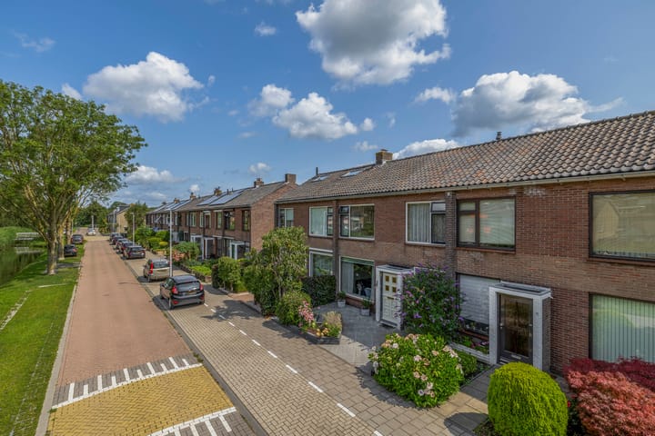 Koningin Wilhelminasingel 17 in Waddinxveen