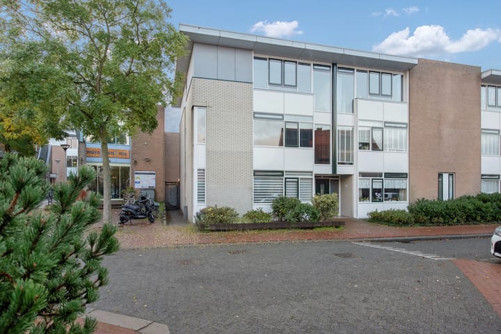 Koningin Wilhelminastraat 11 dans Nootdorp photo