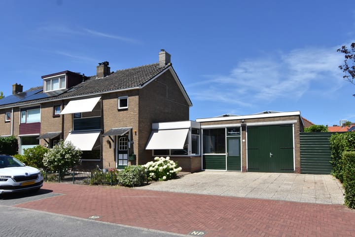 Photo of property Koningin Wilhelminastraat 24, Nootdorp