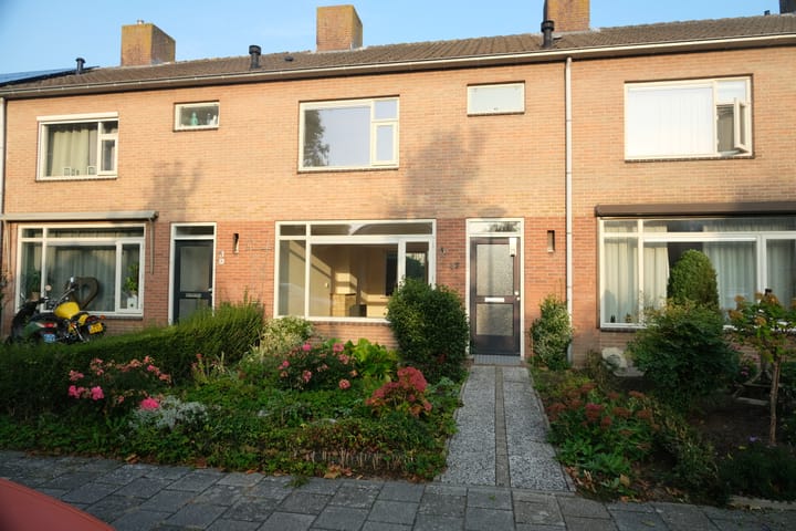 Koningin Wilhelminastraat 37 dans Schoonrewoerd photo