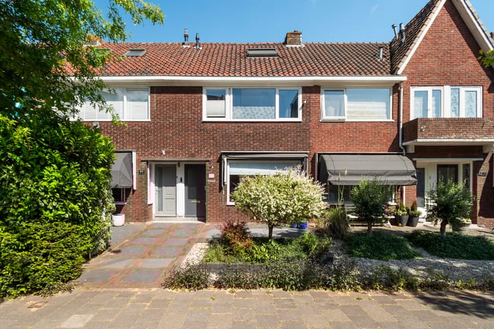 Photo of property Koningin Wilhelminaweg 302, Gouda