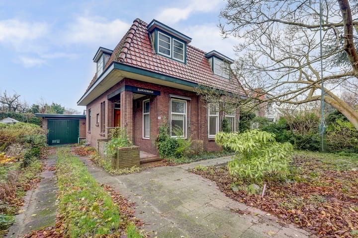 Photo of property Koninginnelaan 14, Rozenburg