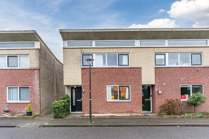 Photo of property Koninginnestraat 101, Geldrop