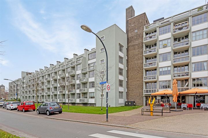 Koningsplein flat 116C in Maastricht