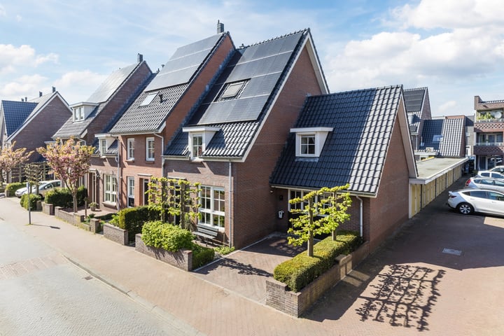 Photo of property Koningsstraat 75, Aalsmeer