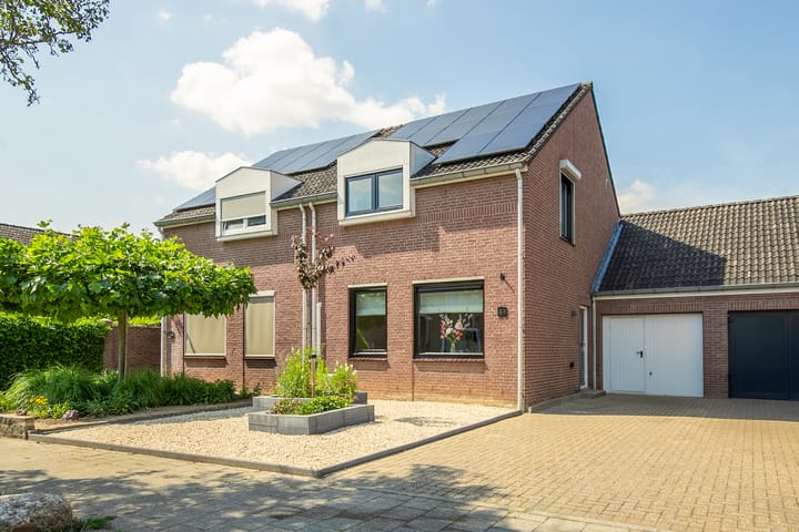 Koningstraat 37 in Born