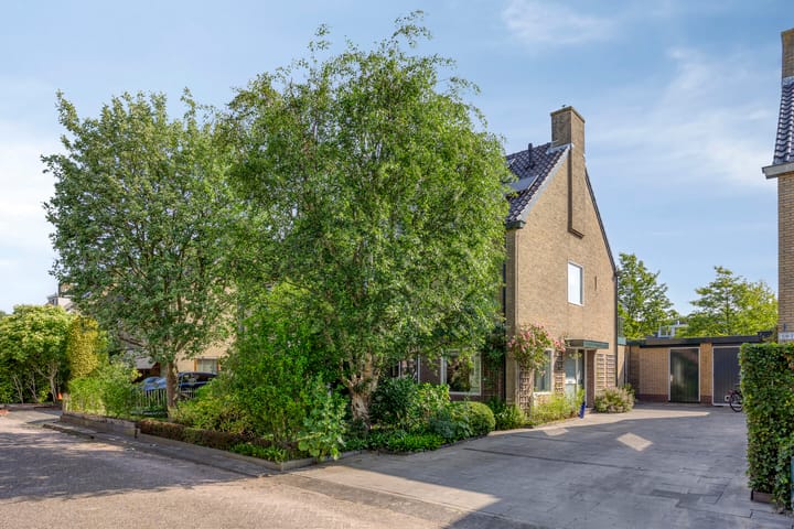 Photo of property Koningsvaren 105, Abcoude