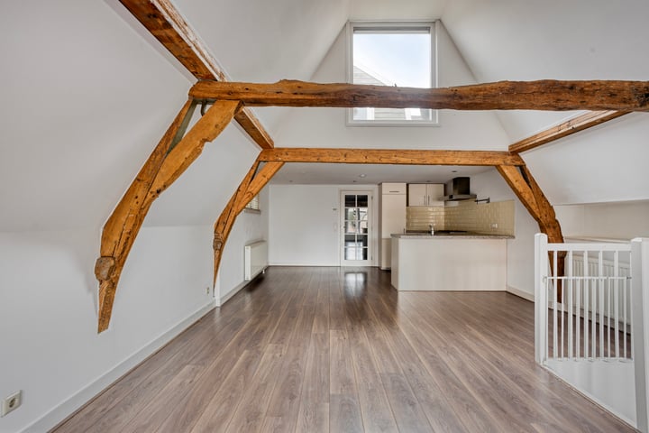 Photo of property Koningsweg 34, Alkmaar