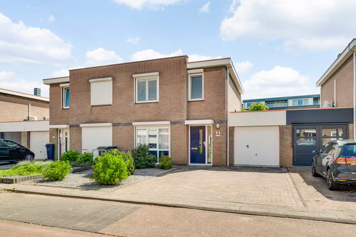 Konrad Adenauerstraat 25 in Herten