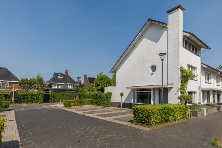 Koolhovenlaan 43 in Tilburg foto