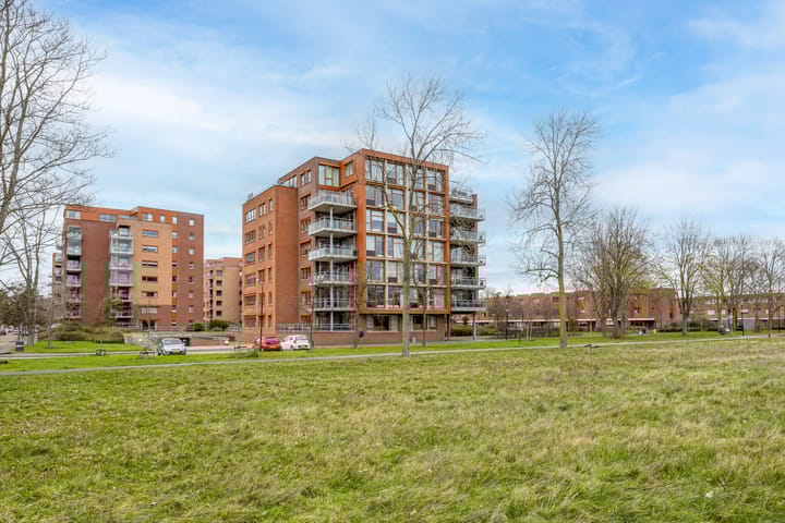 Photo of property Koolhovenstraat 21, Beverwijk