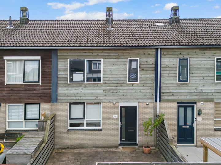 Photo of property Koolmees 33, Emmen