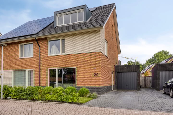 Koolwitje 20 in Hengelo