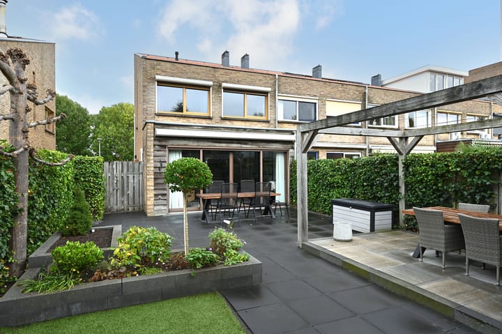 Koolzaadlaan 19 in Zeewolde