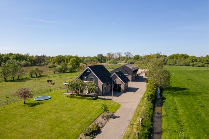 Photo of property Koperweg 11, Nijkerk