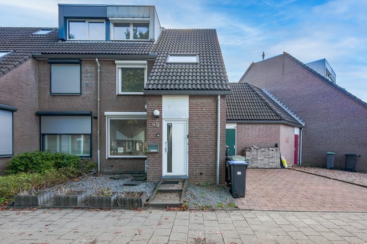 Foto van woning Koraalerf 45, Heerlen