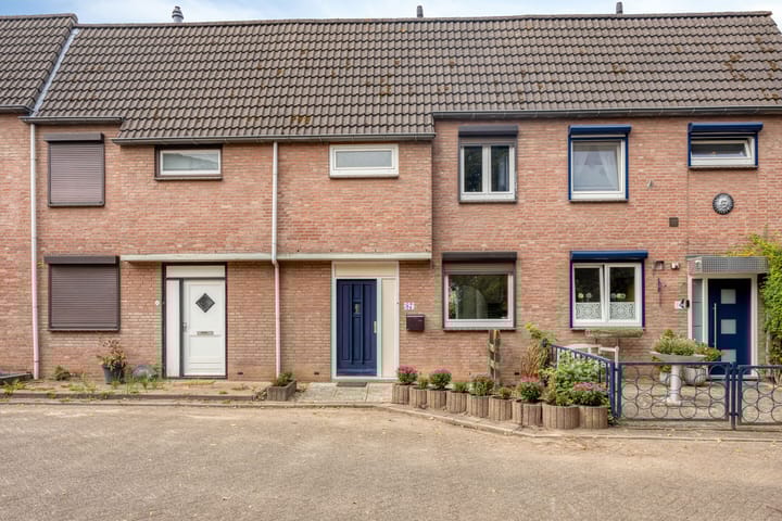 Koraalerf 87 in Heerlen