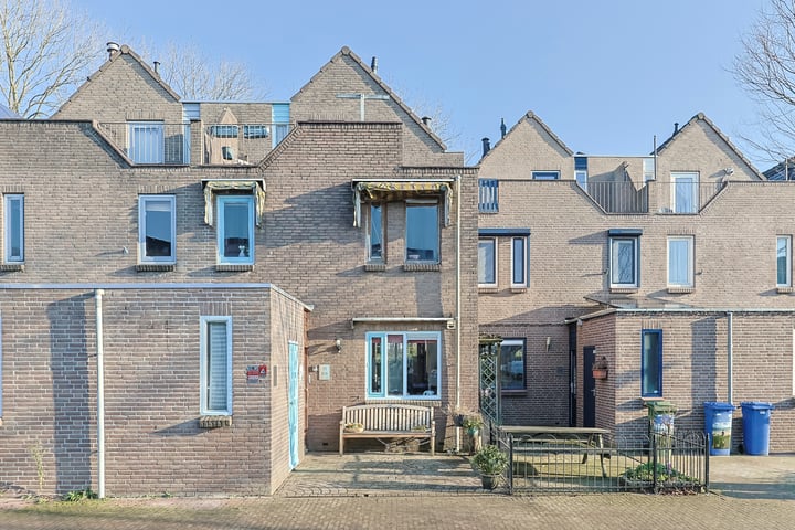 Koraalzwam 81 in Alphen aan den Rijn