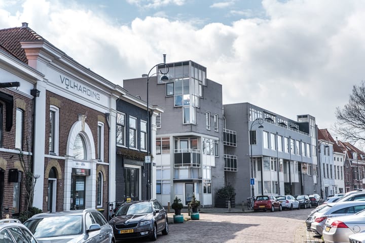 Koralensteeg 12 in Haarlem