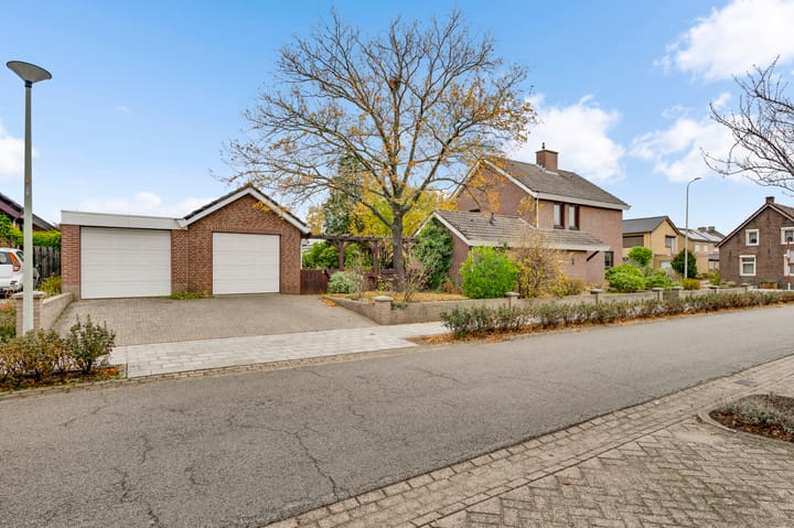 Korenbloemstraat 2 in Maasbracht