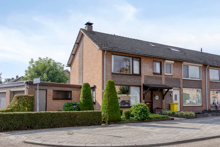 Korenbloemstraat 8 in Baarle-Nassau