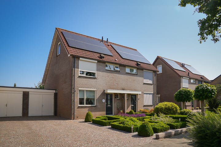Korenbloemstraat 81 in Boven-Leeuwen