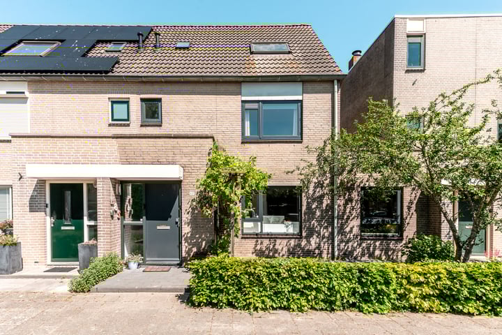 Photo of property Korenbloemweg 117, Almere