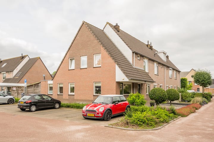 Korfmakerslaan 1 in Voorthuizen