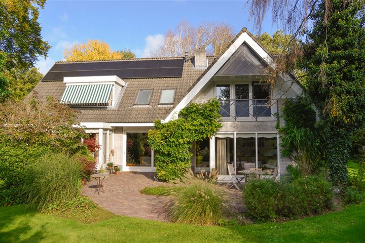 Korhoenlaan 8 in Huizen