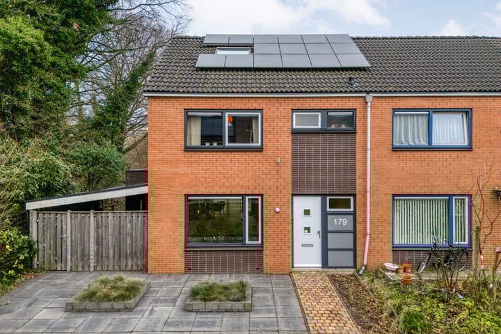 Korianderhof 179 en Wierden foto