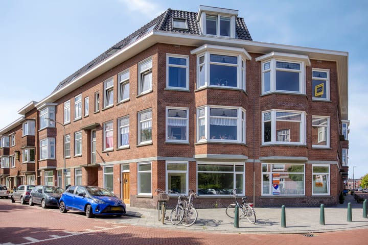 Kornoeljestraat 136 in 's-Gravenhage