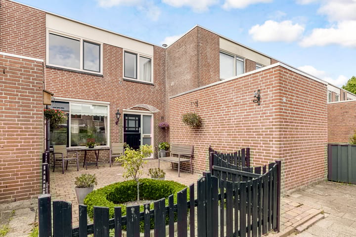 Kornwierde 57 in Almere