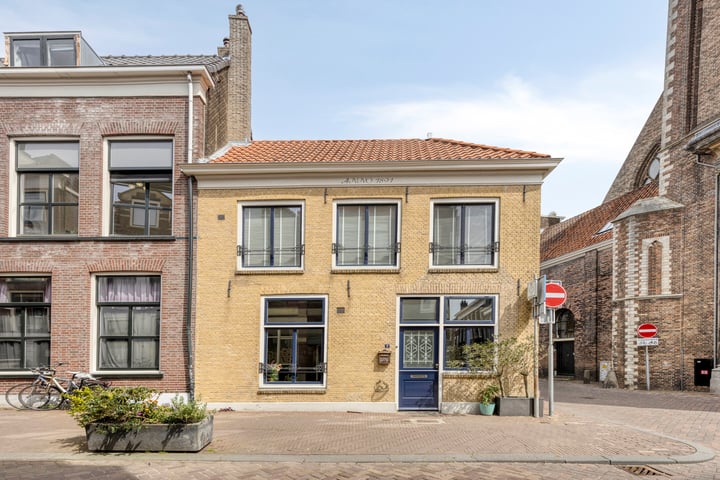 Korte Kerkstraat 2 in Schiedam foto