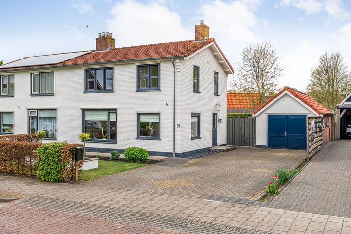 Korte Kerkweg 6 in Rouveen Foto
