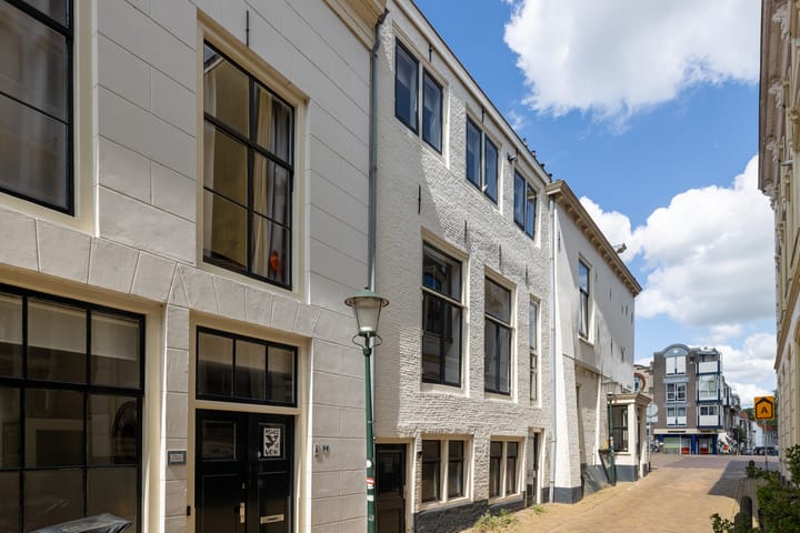 Korte Noodgodsstraat 2b in Gouda