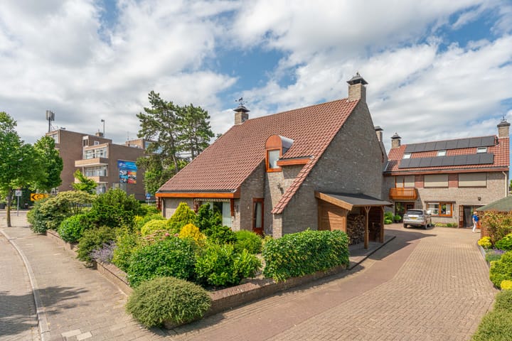 Korte Voorhouterweg 2 in Rijnsburg