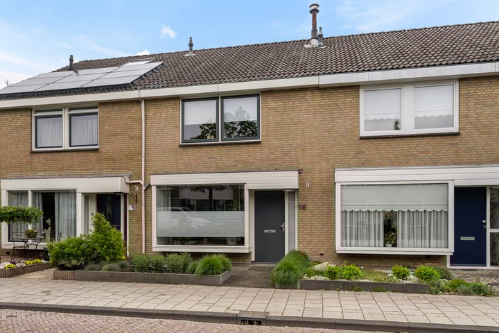 Kortenaerstraat 16 in Maasdijk