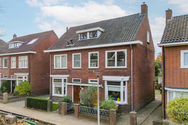 Kottendijk 141 in Enschede Foto