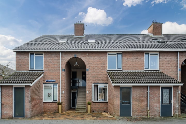 Photo of property Kraaijenkampzoom 68, Koog aan de Zaan