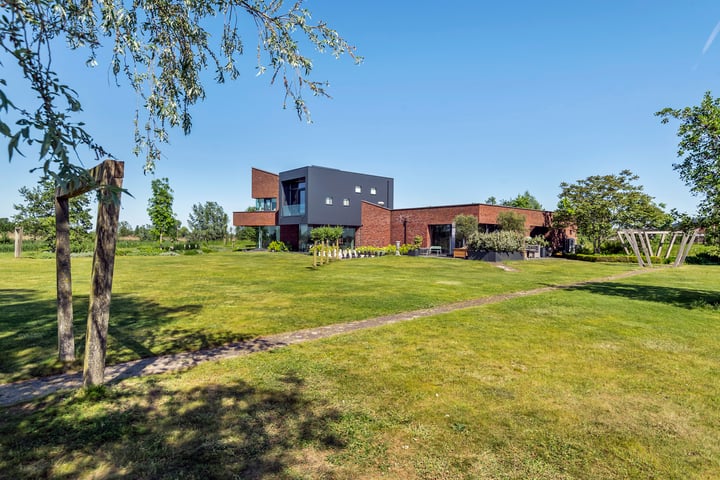 Kraaiveld 5 in Woudrichem