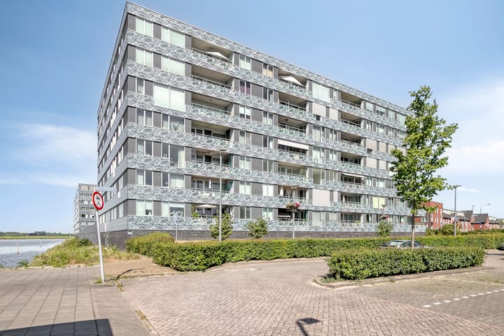 Kraanbaan 54 in Alblasserdam foto