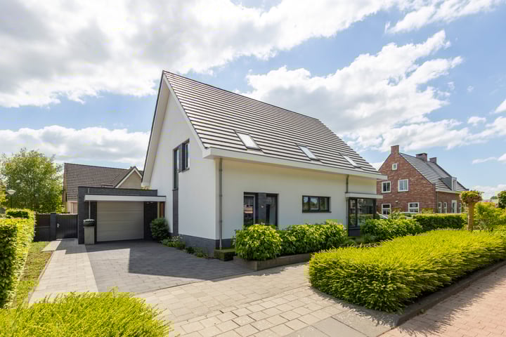 Kramsvogel 22 in Hardinxveld-Giessendam