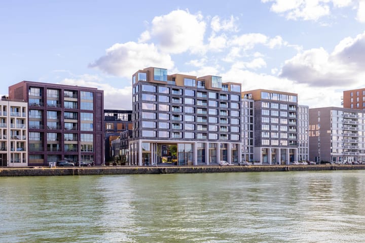 Kratonkade 490 in Rotterdam photo