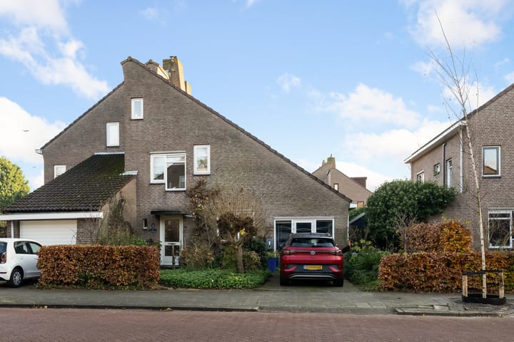 Photo of property Krayenhofflaan 13, Heemskerk