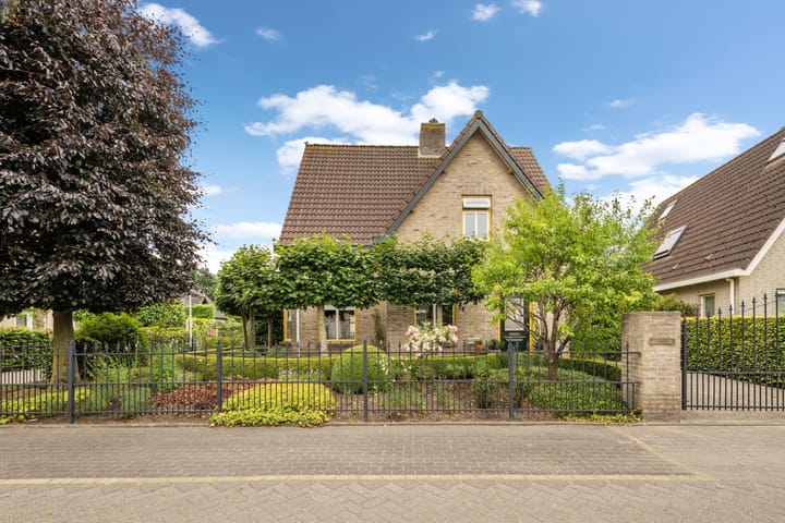 Krekelberg 114 in Roosendaal