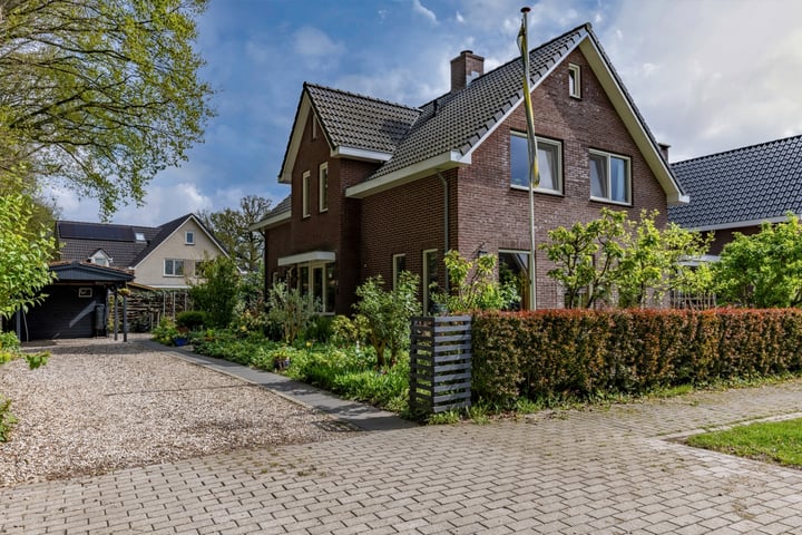 Krepelsbosch 121 in Apeldoorn