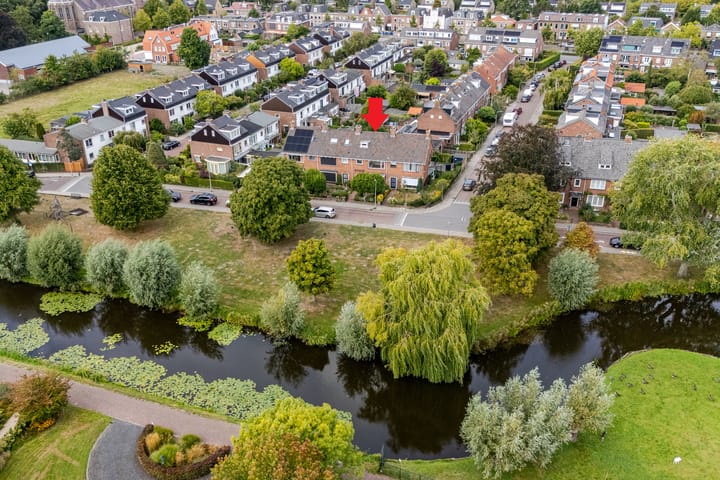 Krimkade 13 in Voorschoten