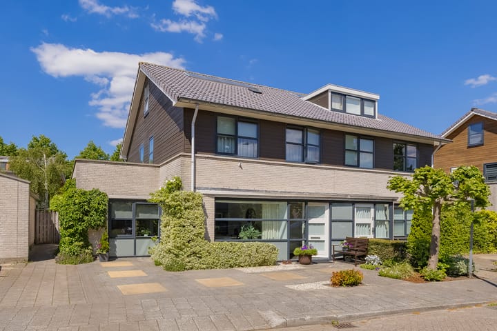 Kroeskarperlaan 34 in Voorhout