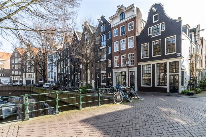 Krom Boomssloot 65 in Amsterdam photo