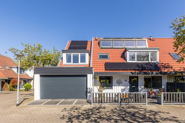 Kromgouw 32 in Almere Foto